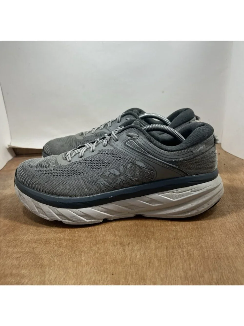 Hoka One One Bondi 7 Men's Size 11.5 Running Shoes Gray
